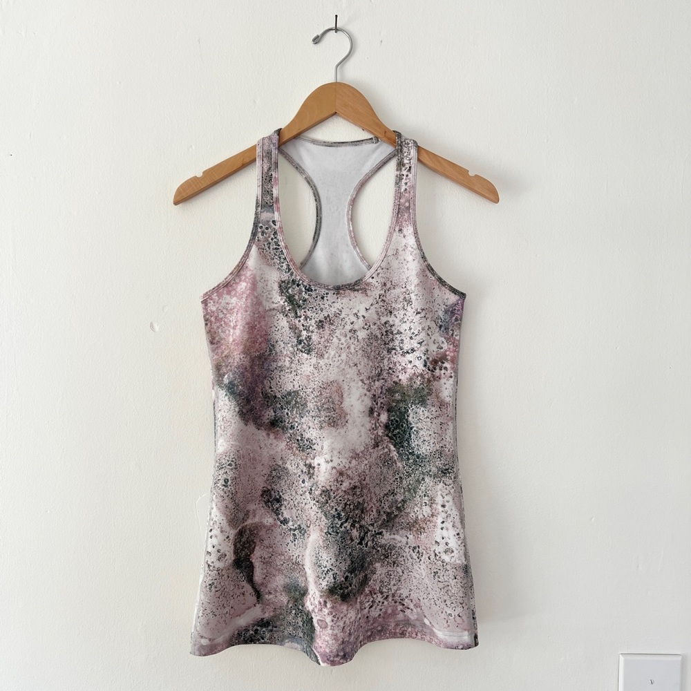 Lululemon 8 Cool Racerback Tank Sugar Crush Abstract Print